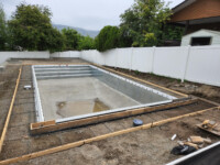 K.Wind Pools Sandra 2 concrete steps in pool